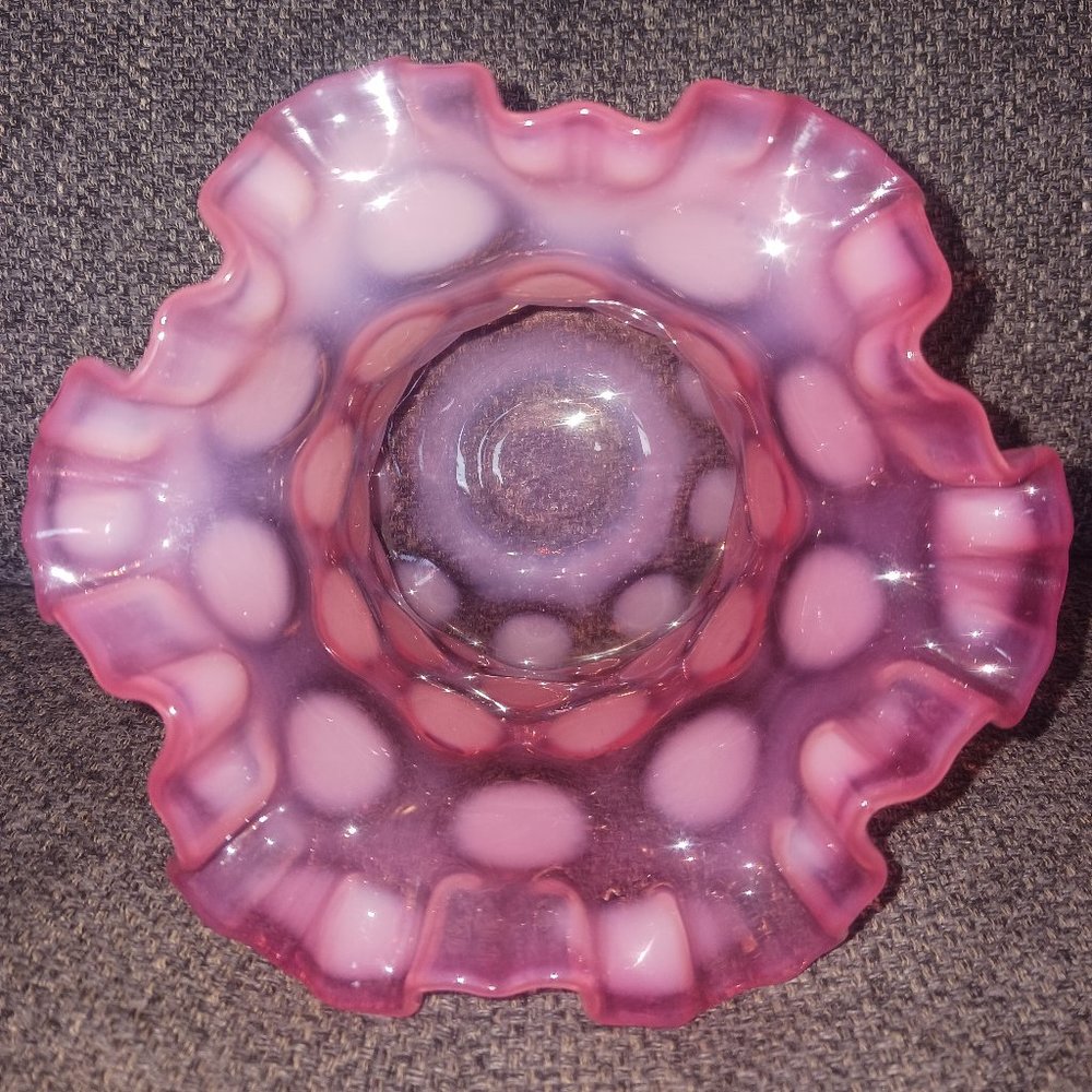 Antique Fenton Cranberry Opalescent Coin Spot Vase - Picture 4 of 5